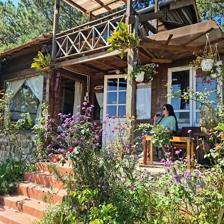 Romantic House On A Pine Hill Dalat Exterior photo