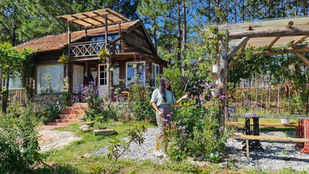 Romantic House On A Pine Hill Chalet Da Lat